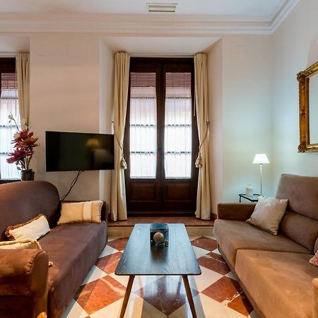 Quevedo Suite Siviglia Esterno foto