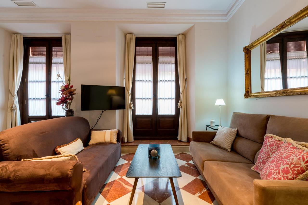 Quevedo Suite Siviglia Esterno foto