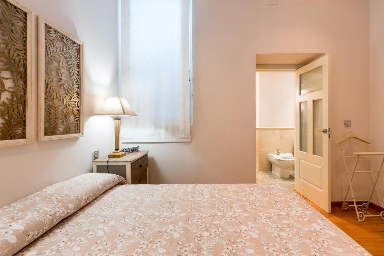 Quevedo Suite Siviglia Esterno foto