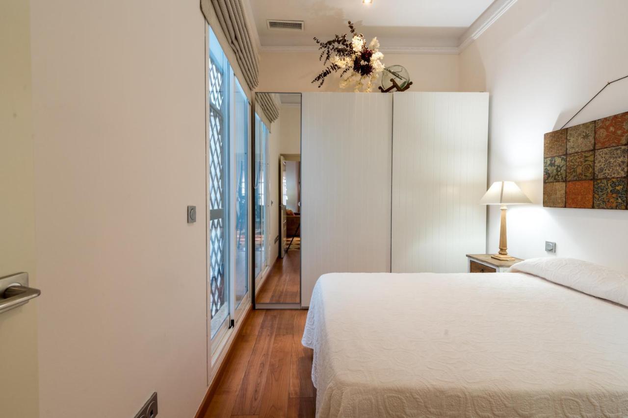 Quevedo Suite Siviglia Esterno foto