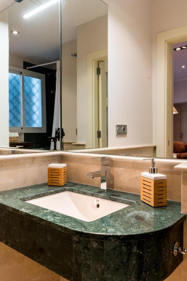 Quevedo Suite Siviglia Esterno foto