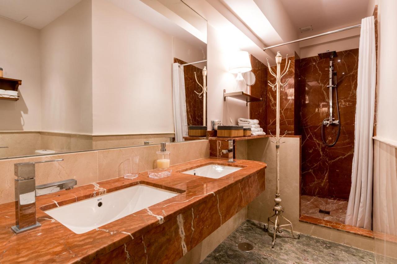 Quevedo Suite Siviglia Esterno foto
